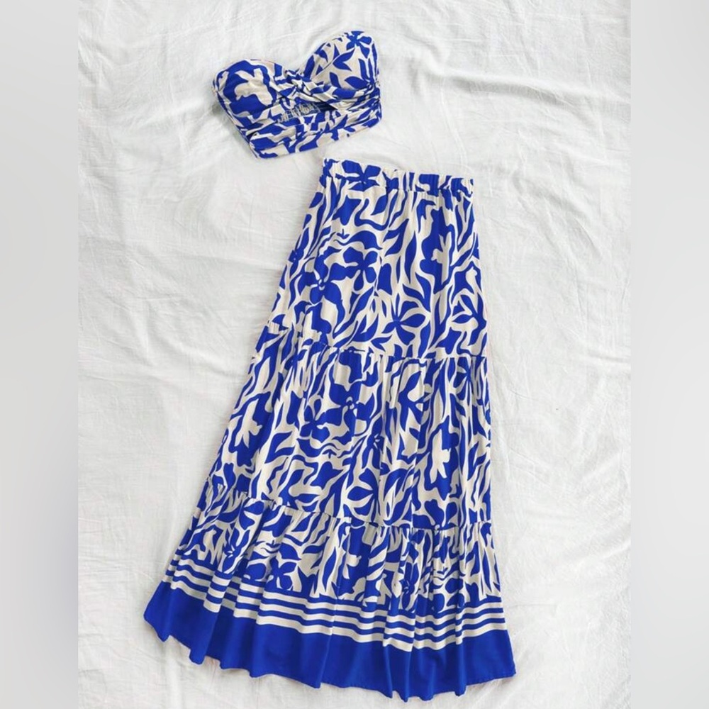 Brand new, in package from SHEIN. Two piece dress, great for vacation, fits 4-6